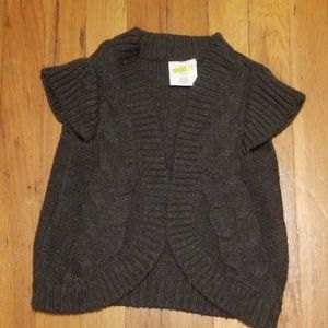 CTAZY 8 sleeveless sweater?